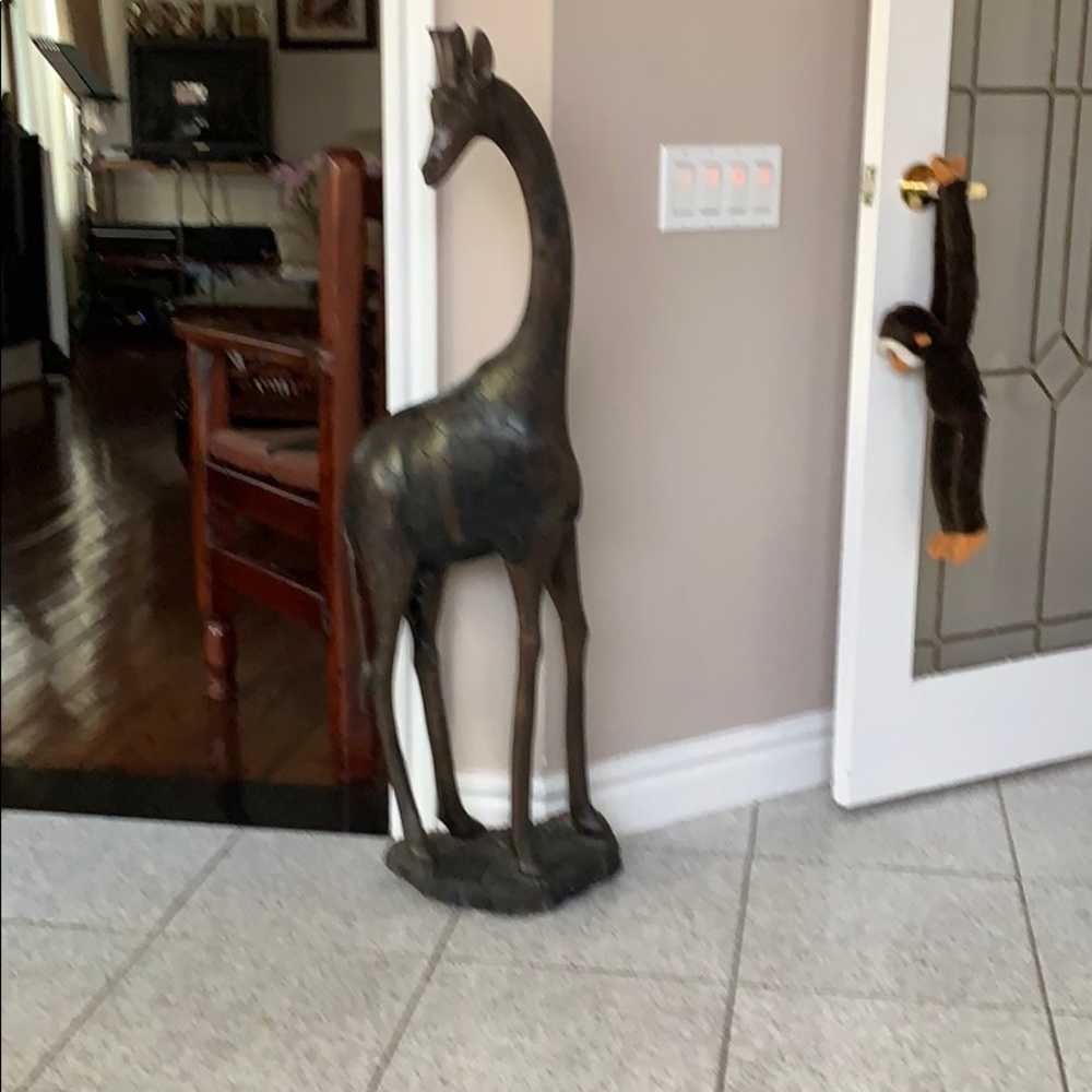 Meet your Posher, Sharmaine